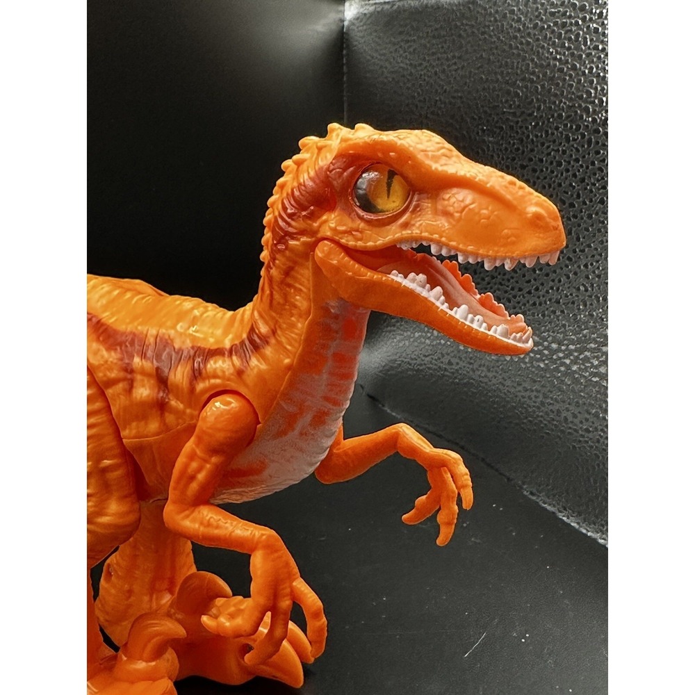 Zuru‎ Robo Alive Dino Wars Attacking Velociraptor Orange Walks Lights Up Chomps